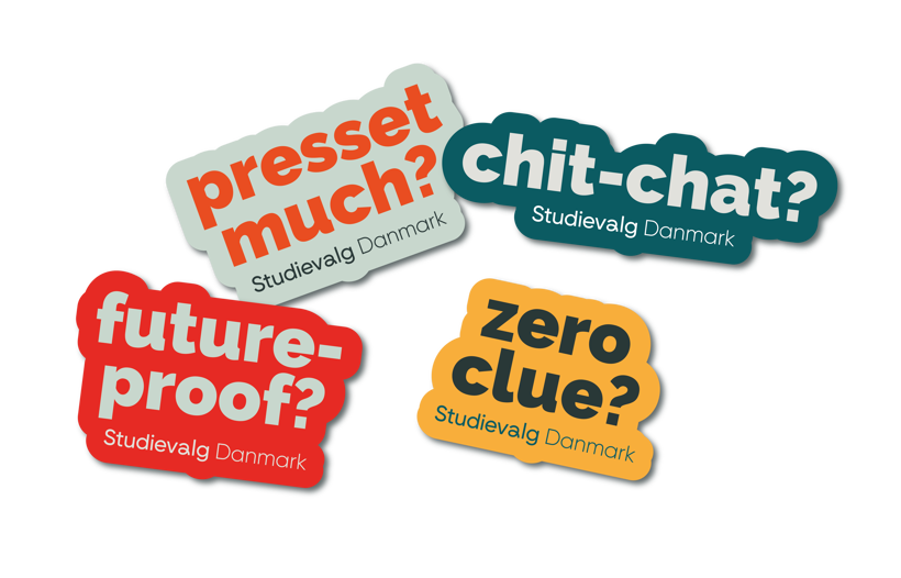 Billeder af klistermærker med teksten "presset much?", "chit-chat?", "future-proof" og "zero clue?"